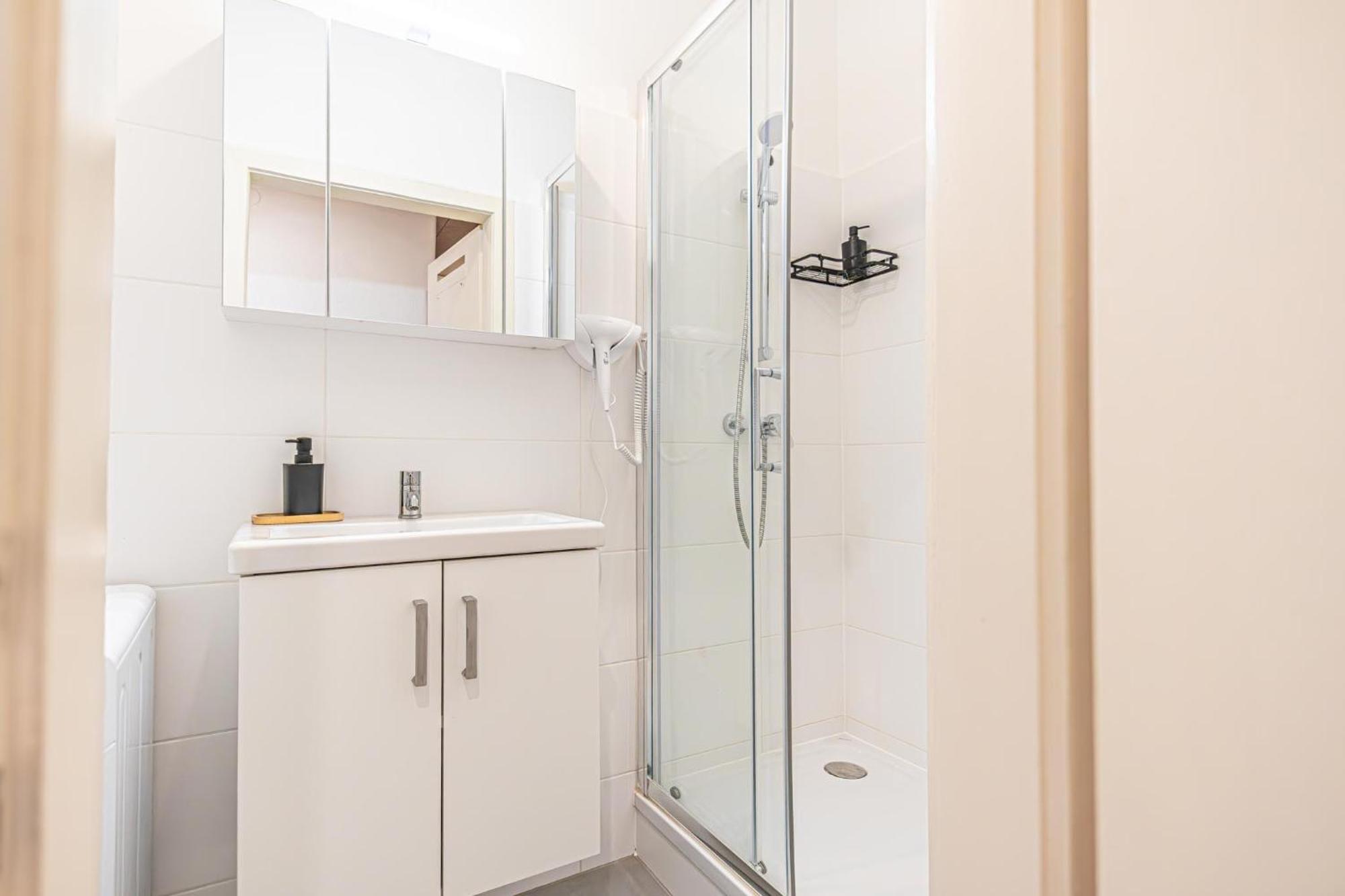 Desirable 2Br - Bookable For Longstays In Lockdown B Wien Exteriör bild